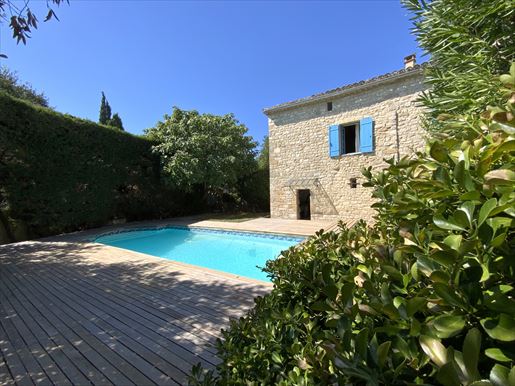 Maison 8 pièces 270 m² · à Uzès · 270 m² · 850 000 €