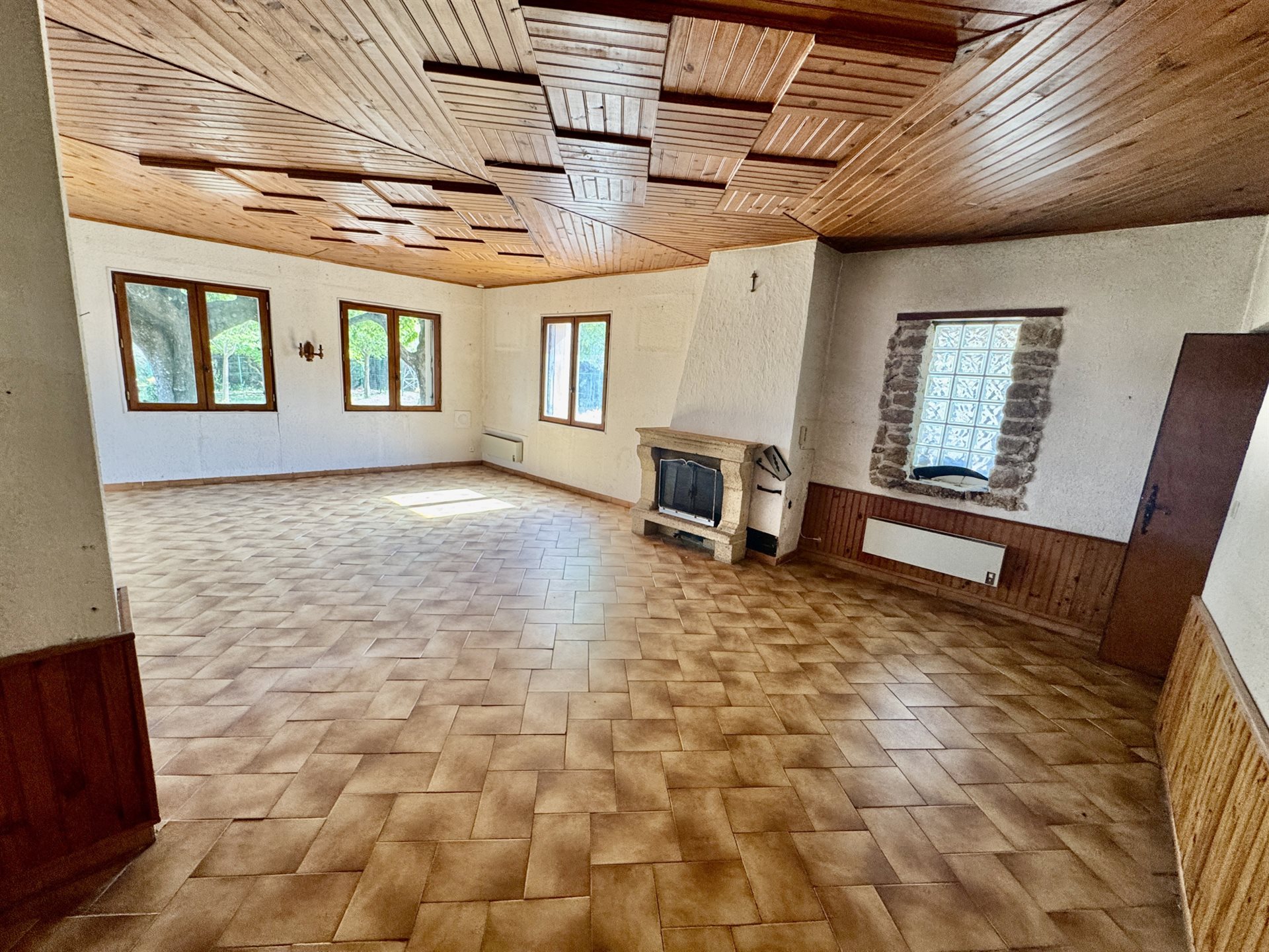 Maison à vendre, 178m², Sainte-Cécile-les-Vignes