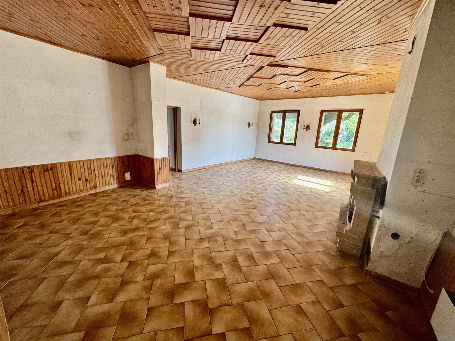 Maison à vendre, 178m², Sainte-Cécile-les-Vignes