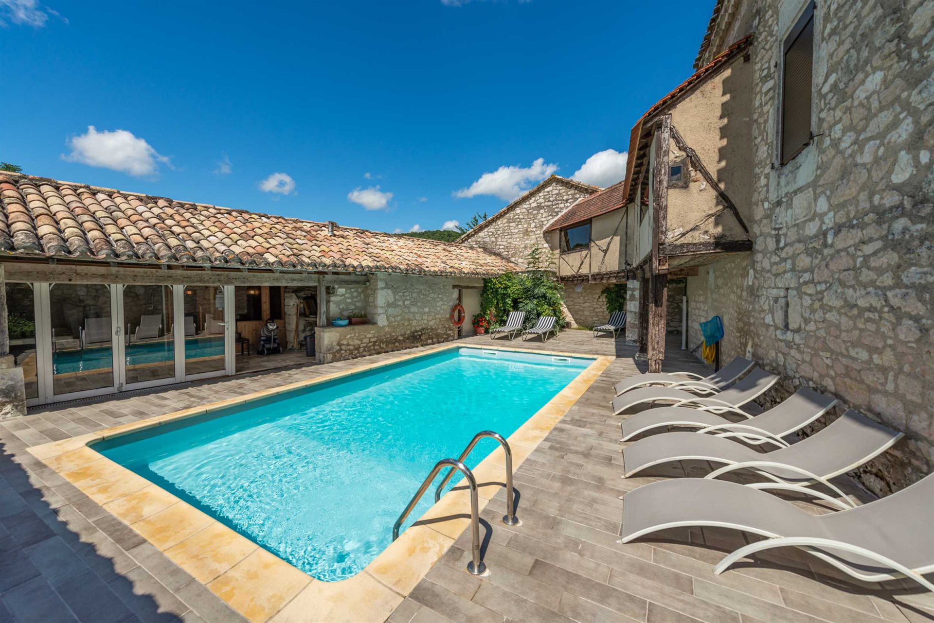 Maison à vendre, 330m², Montcuq-en-Quercy-Blanc
