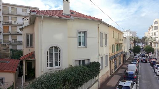 Immeuble 400 m² · à Antibes · 400 m² · 1 770 000 €