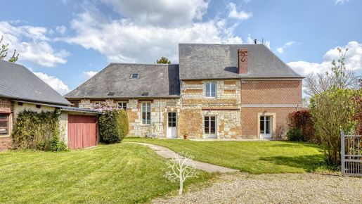 Maison 6 pièces 232 m² · à Hauville · 232 m² · 459 000 €