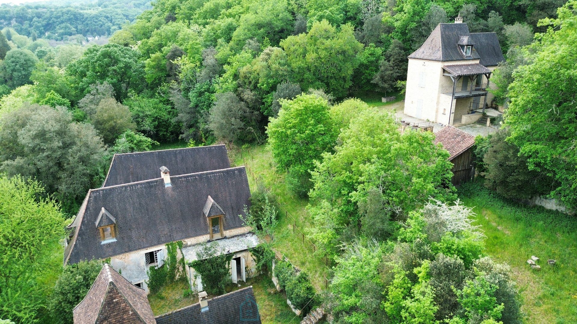 Mansion - Vue 4