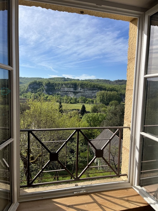 4 pièces 96 m² · à Saint-Léon-sur-Vézère · 96 m² · 1 181 250 €