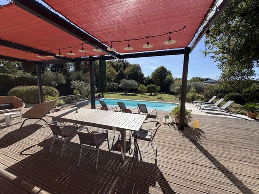 Maison 5 pièces 136 m² · à Uzès · 136 m² · 695 000 €