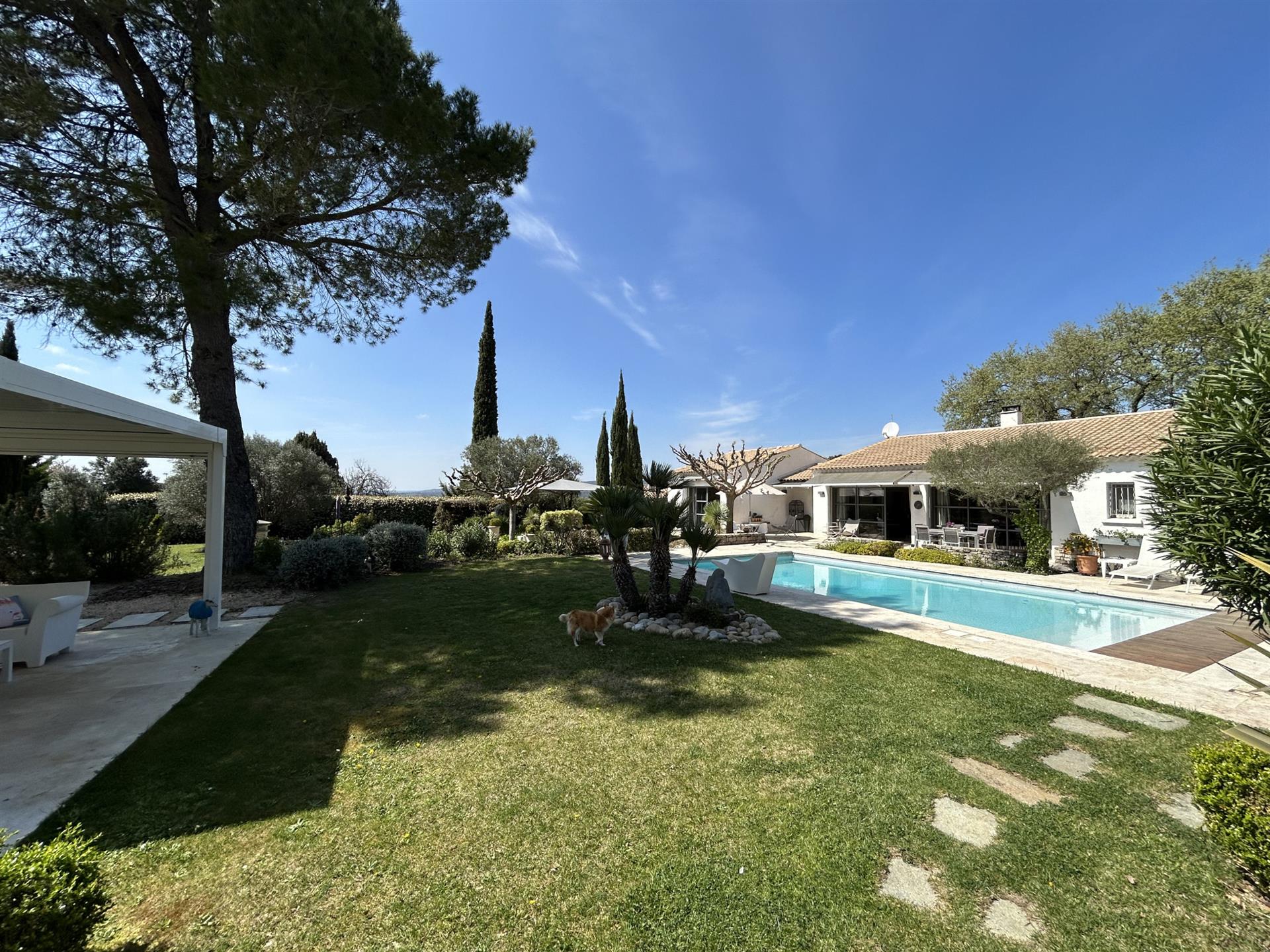 Maison à vendre, 221m², Saint-Quentin-la-Poterie