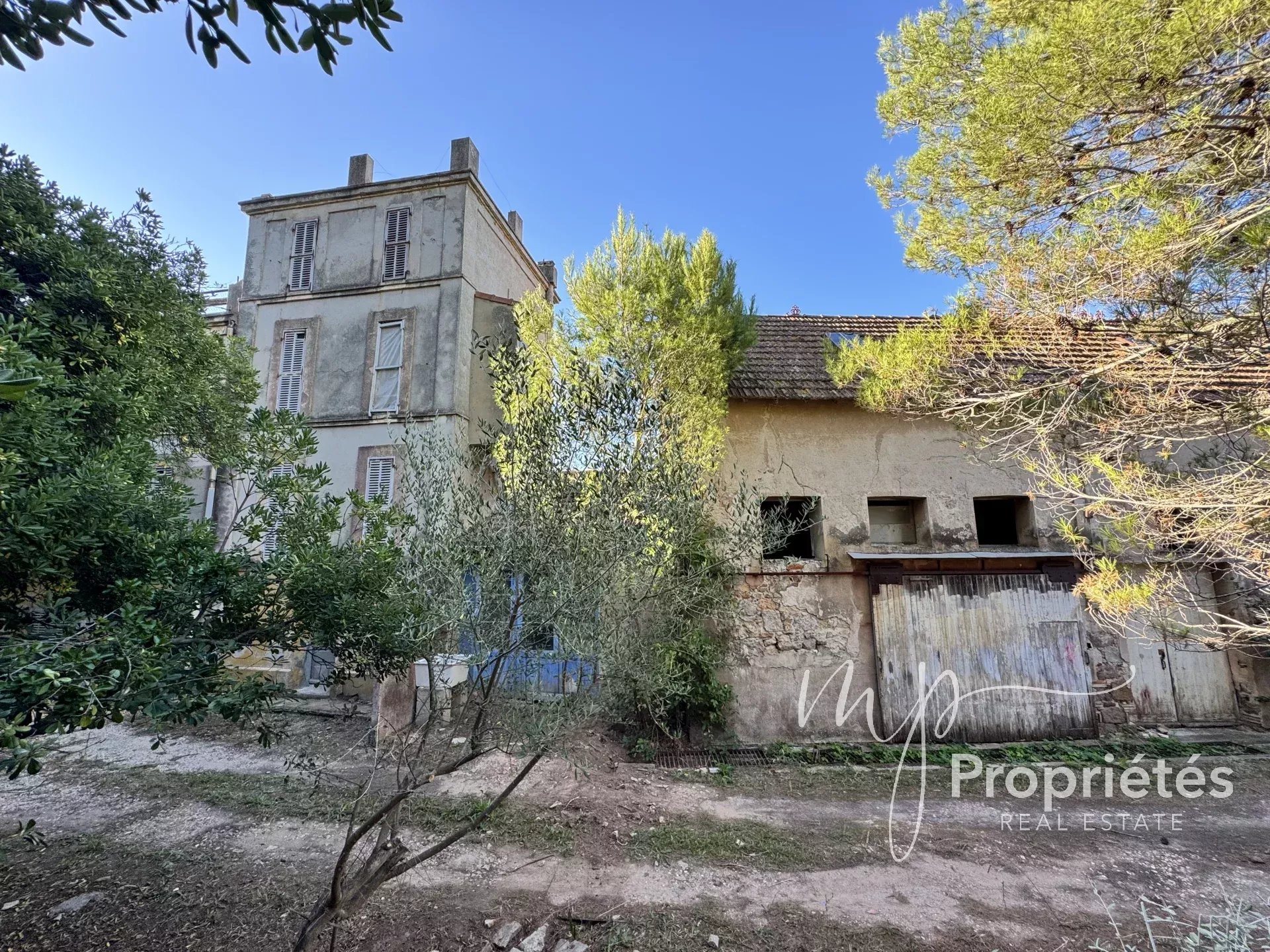 Maison à vendre, 1661m², Carqueiranne