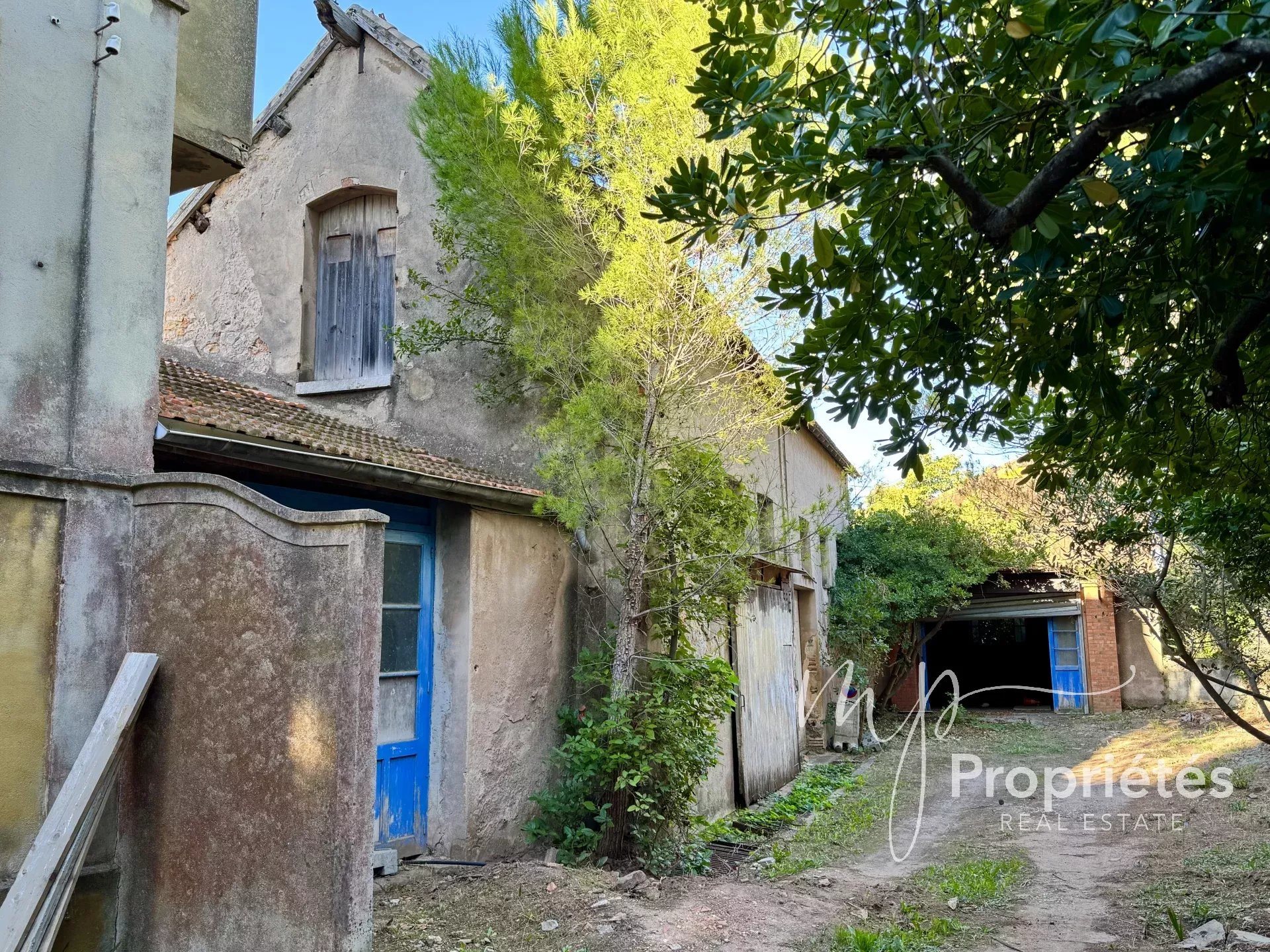 Maison à vendre, 1661m², Carqueiranne