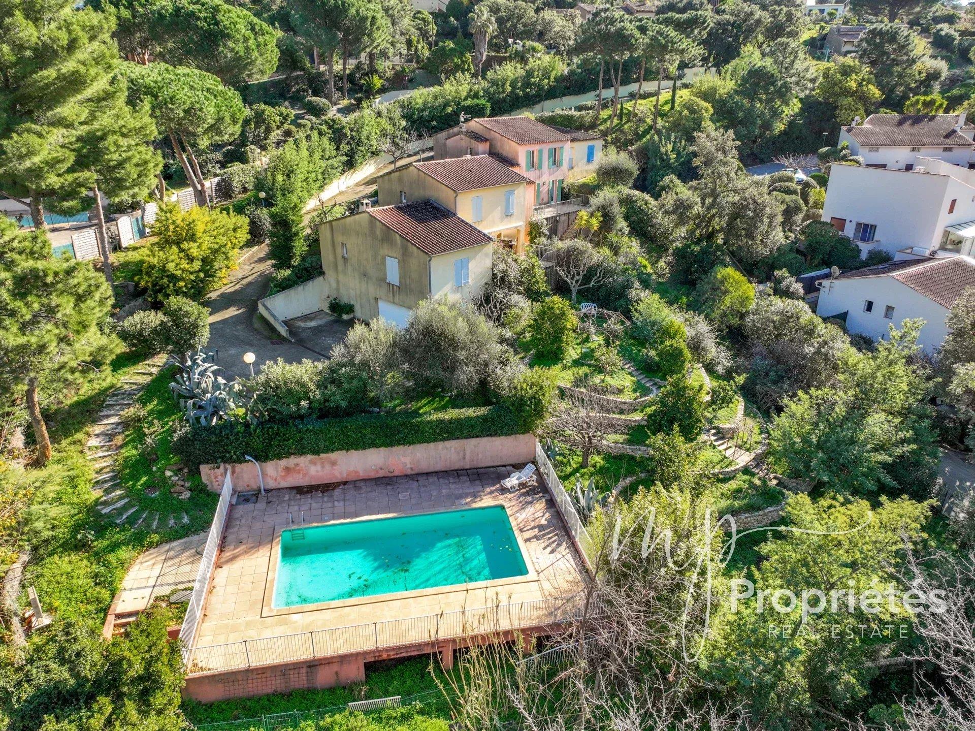 Maison à vendre, 146m², Rayol-Canadel-sur-Mer