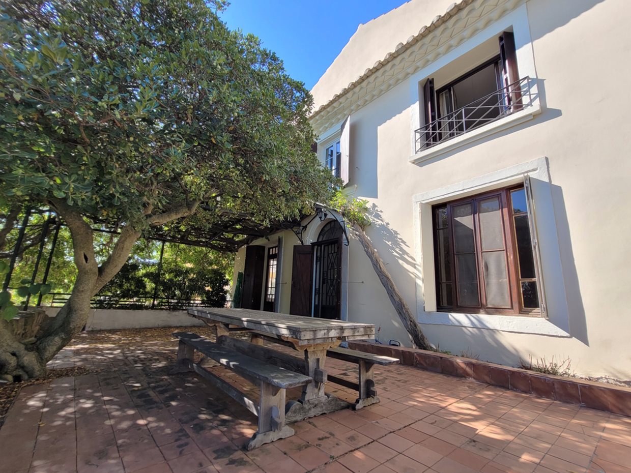 Maison à vendre, 370m², Roujan