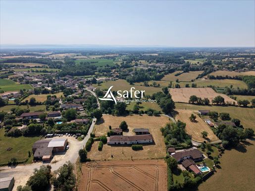 Maison 5 pièces 81 m² · à Confrançon · 81 m² · 330 000 €