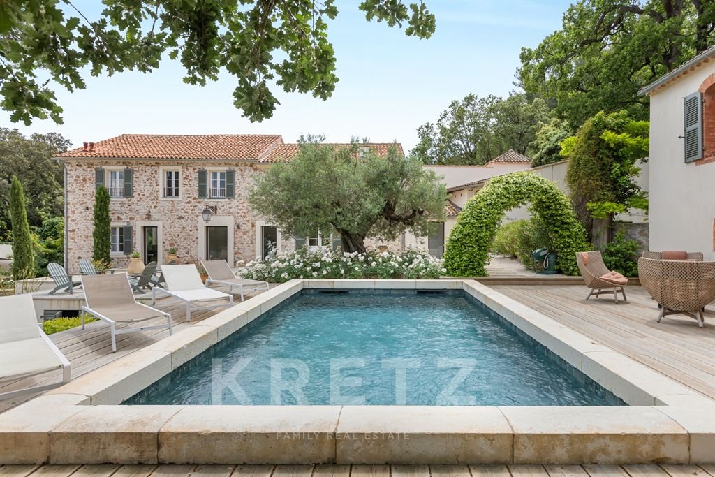 Maison à vendre, 578m², Hyères