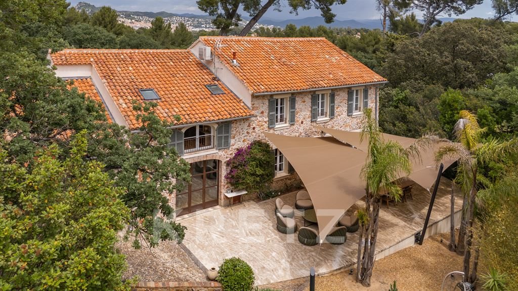 Maison à vendre, 578m², Hyères