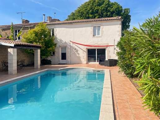 Maison 5 pièces 155 m² · à Villedoux · 155 m² · 598 000 €