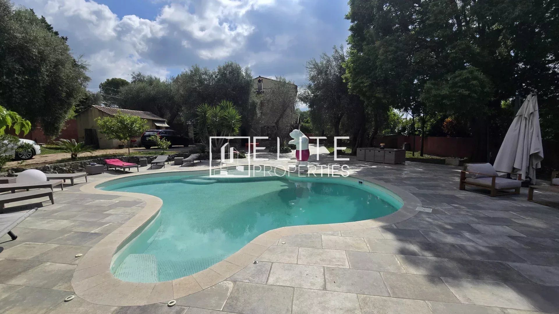 Maison à vendre, 233m², Grasse