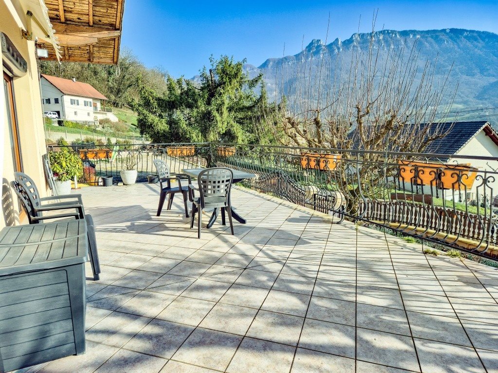 Maison à vendre, 300m², Yenne