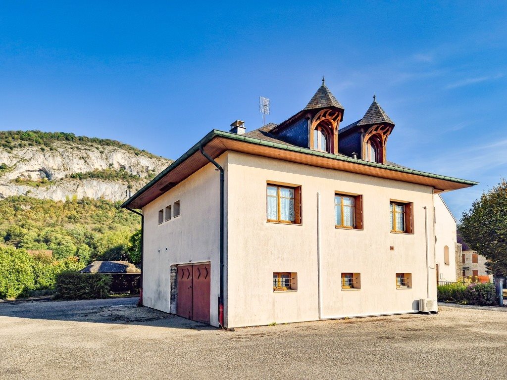 Maison à vendre, 127m², Virignin