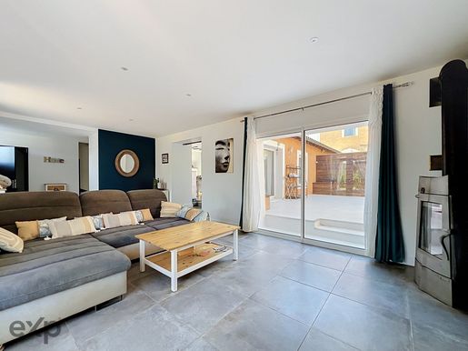 Maison 4 pièces 131 m² · à Sainte-Euphémie · 131 m² · 448 000 €