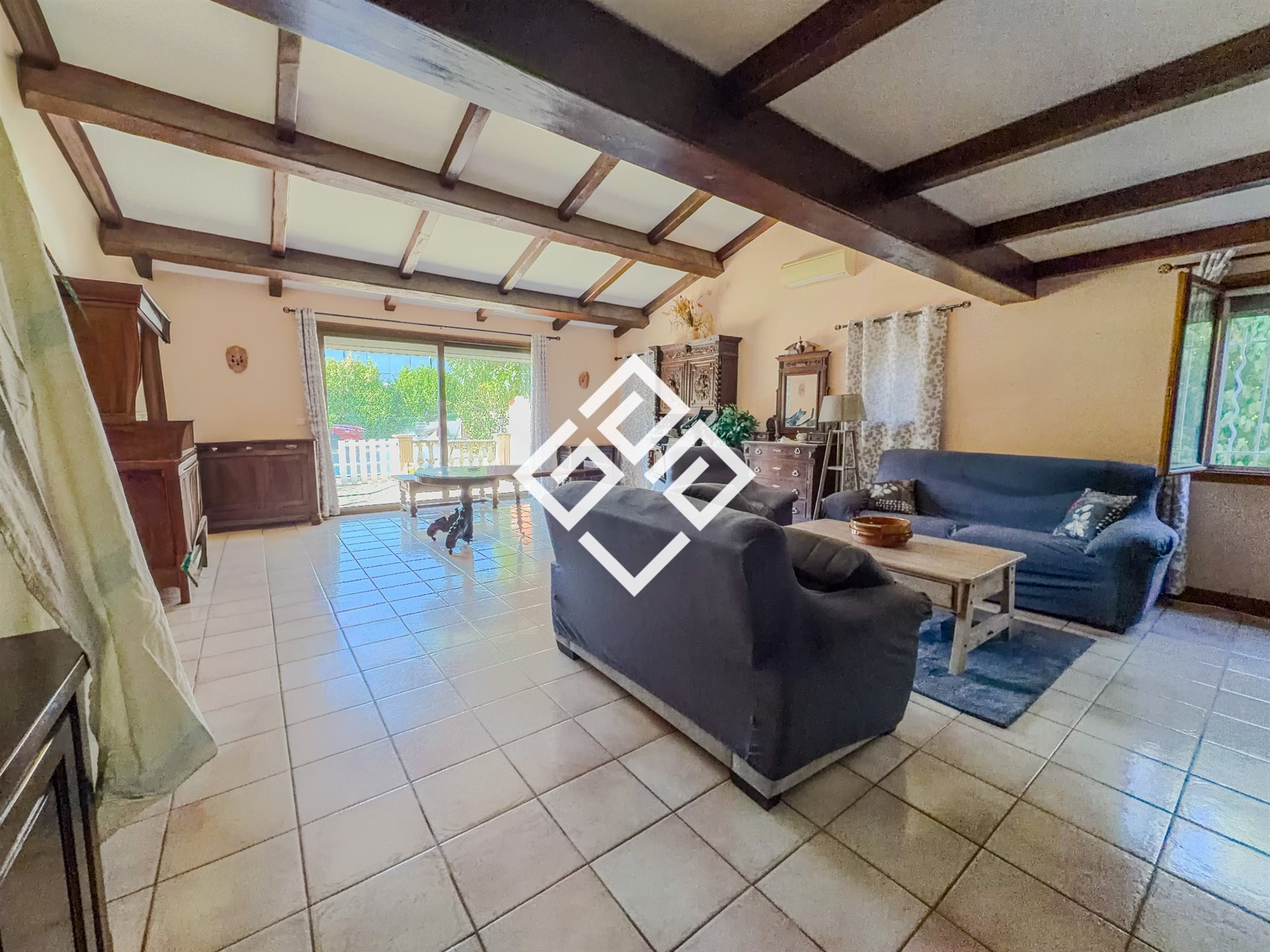 Maison à vendre, 227m², Ouveillan
