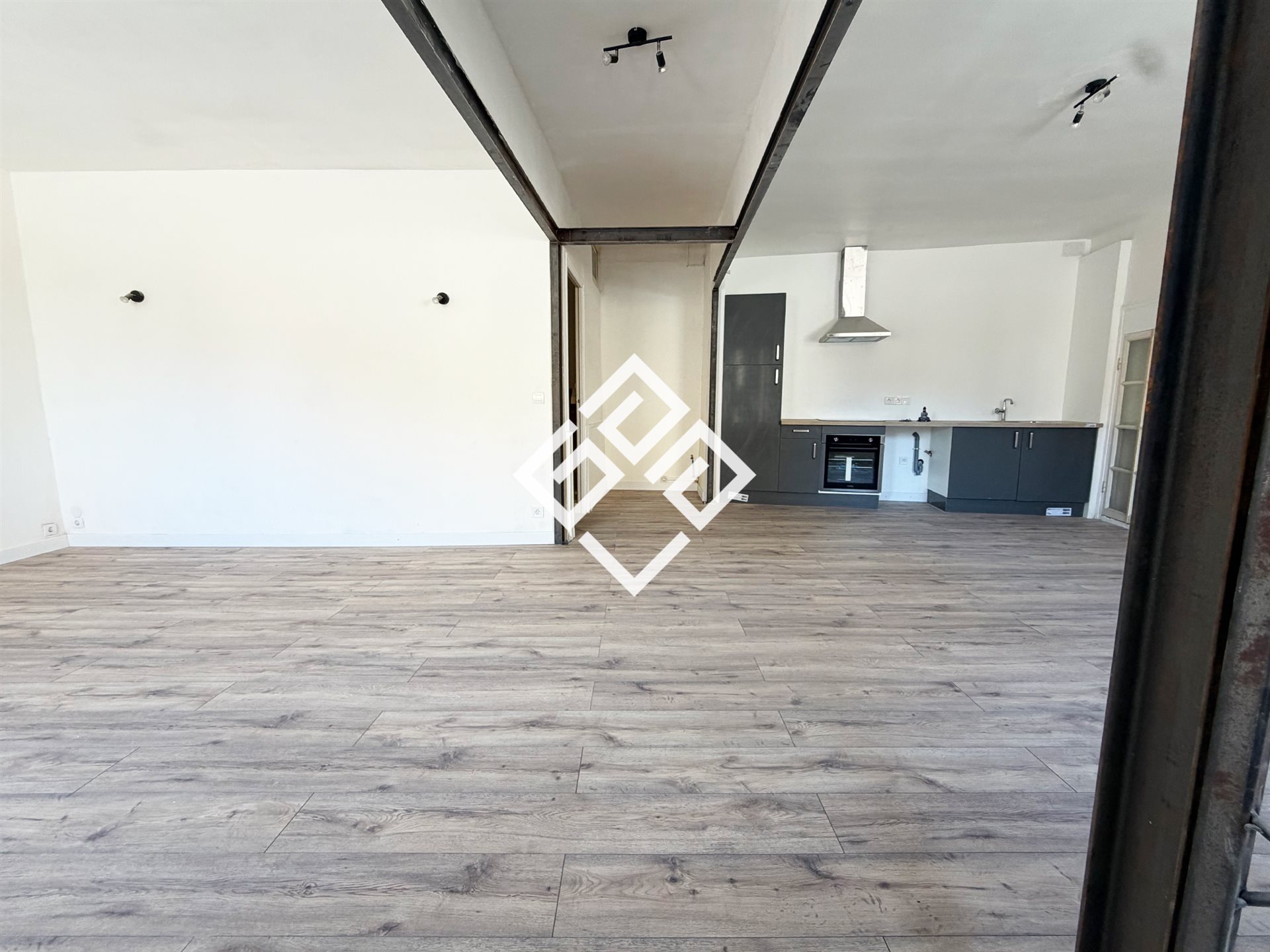 Maison à vendre, 180m², Ouveillan