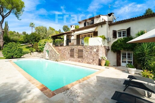 Maison 257 m² · à Mandelieu-la-Napoule · 257 m² · 2 680 000 €