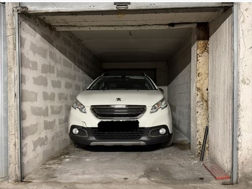 Parking 12 m² · à Nice · 12 m² · 19 800 €