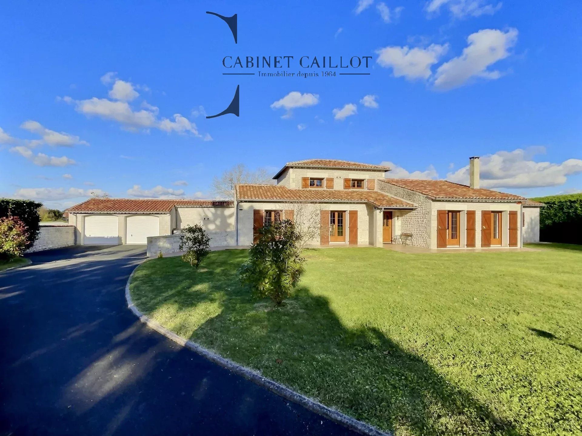 Maison à vendre, 180m², Chermignac