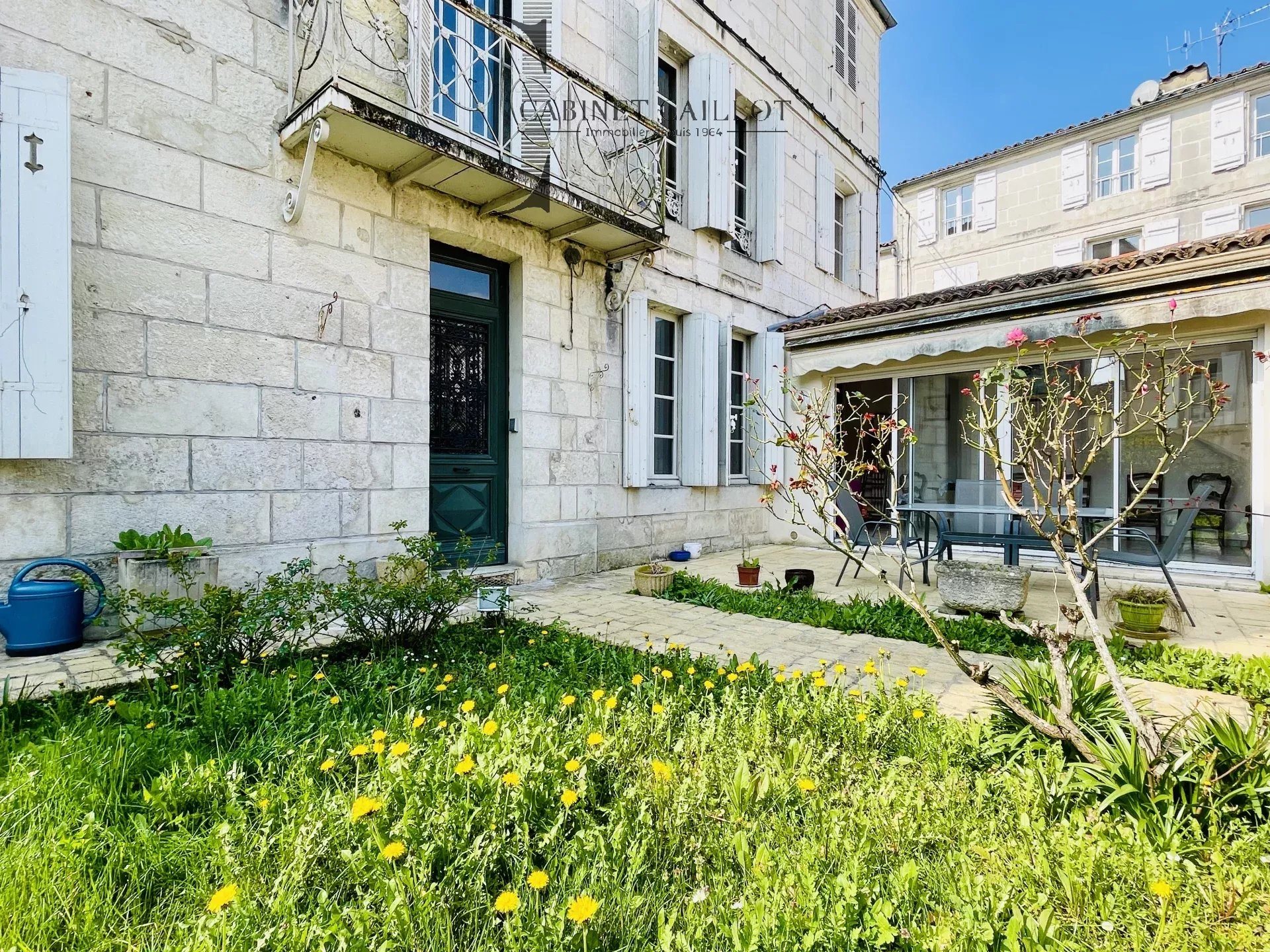 Maison à vendre, 279m², Saintes