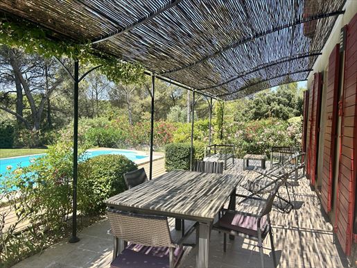 Maison 4 pièces 120 m² · à Mallemort · 120 m² · 651 900 €