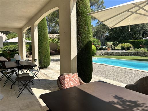 Maison 6 pièces 270 m² · à Mallemort · 270 m² · 1 484 000 €