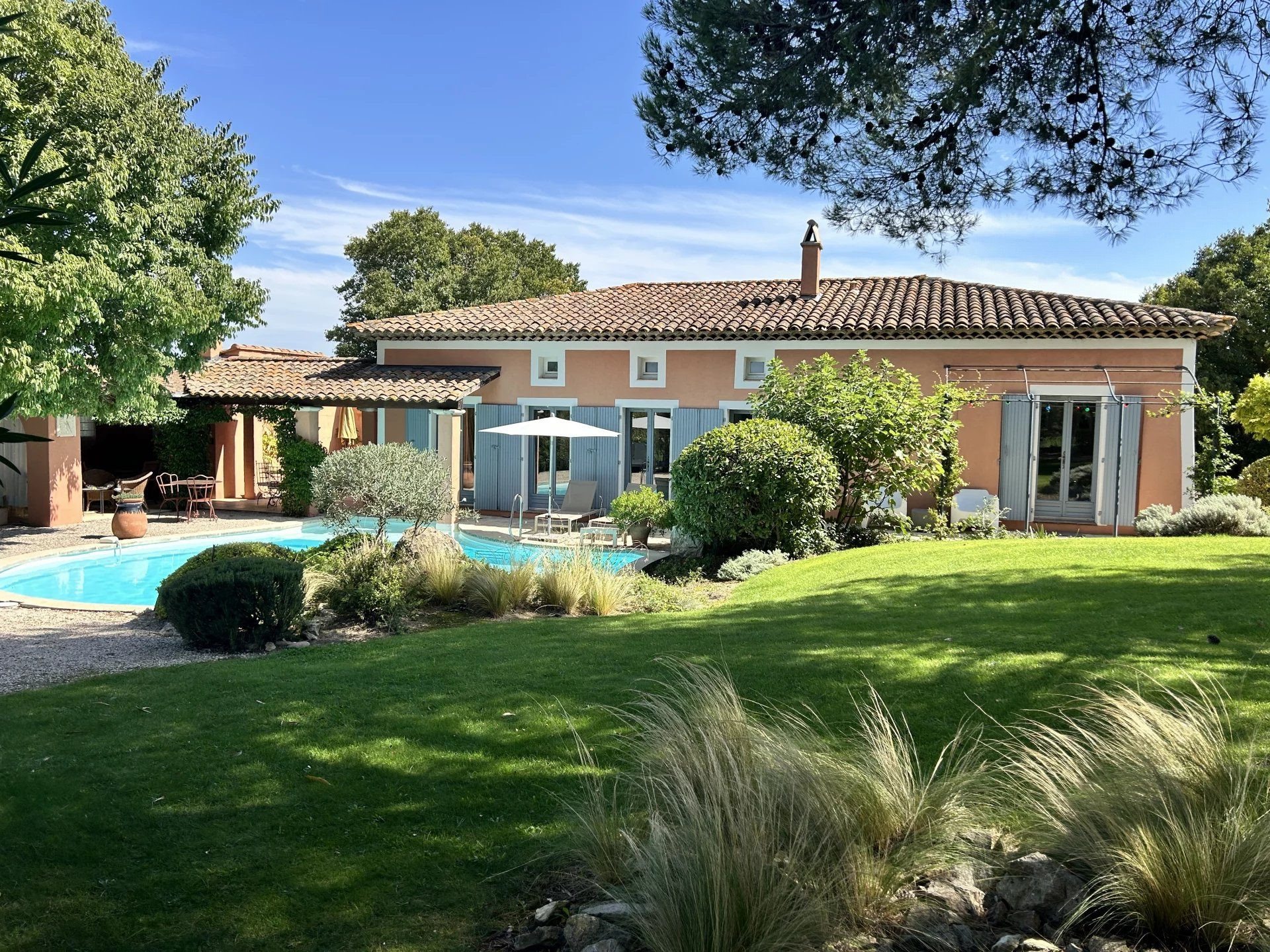 Maison à vendre, 137m², Mallemort
