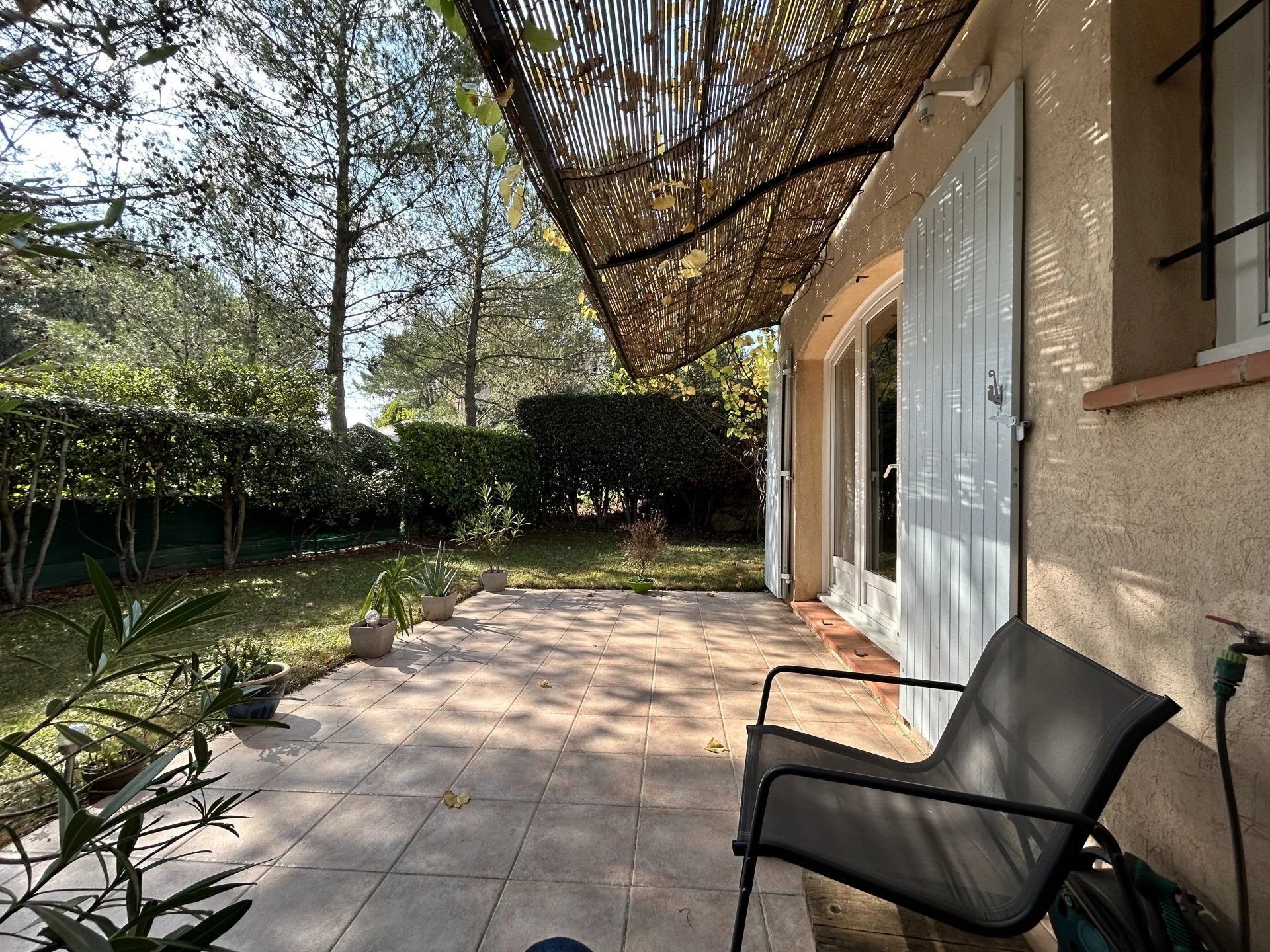 Maison à vendre, 69m², Mallemort