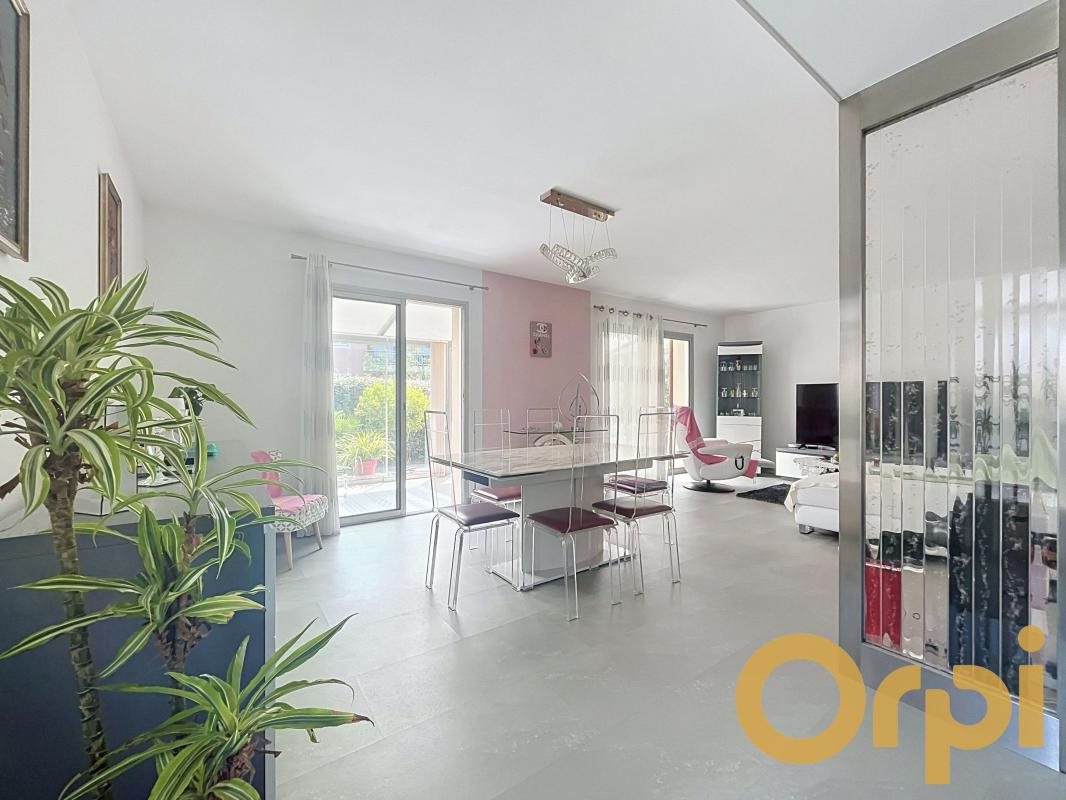 Maison à vendre, 97m², Fréjus