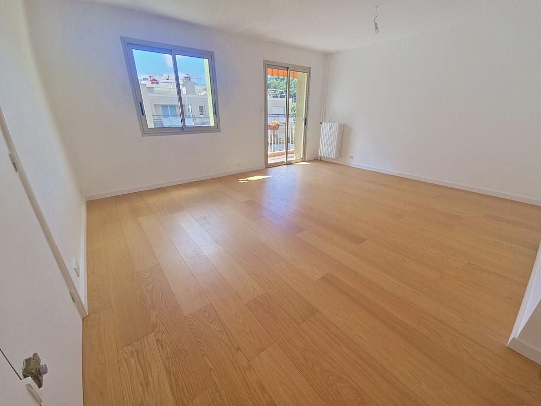 Appartement à vendre, 77m², Saint-Laurent-du-Var