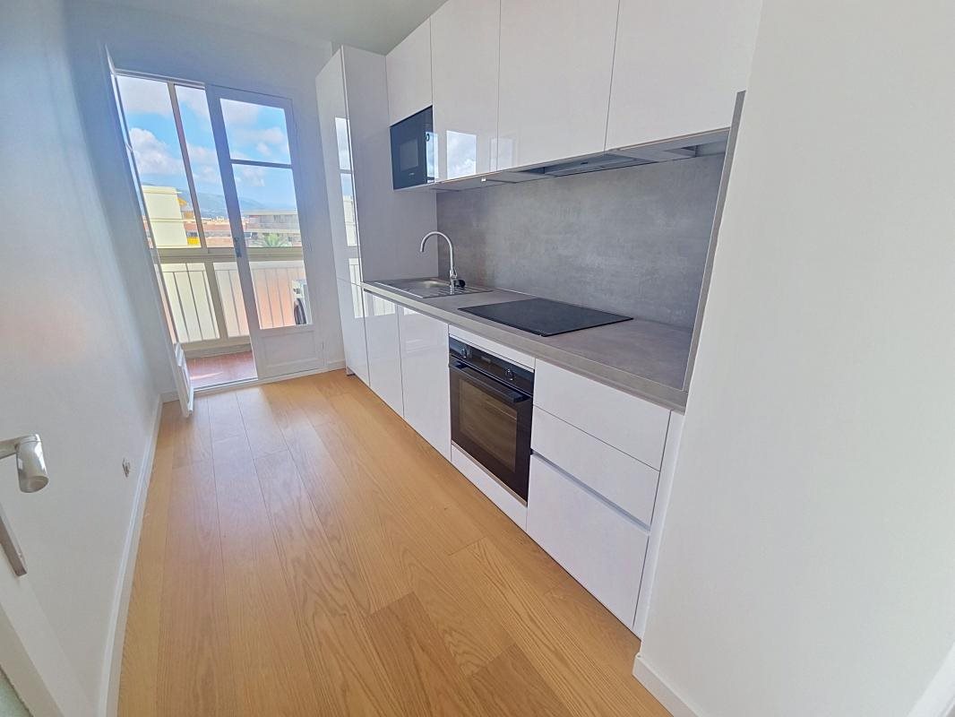Appartement à vendre, 77m², Saint-Laurent-du-Var