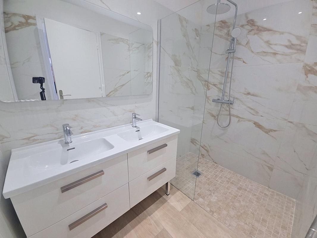 Appartement à vendre, 77m², Saint-Laurent-du-Var