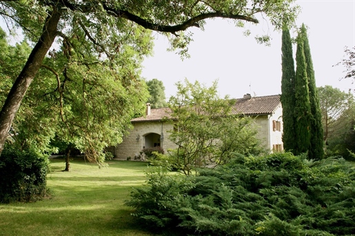 Maison 5 pièces 274 m² · à Auch · 274 m² · 545 000 €