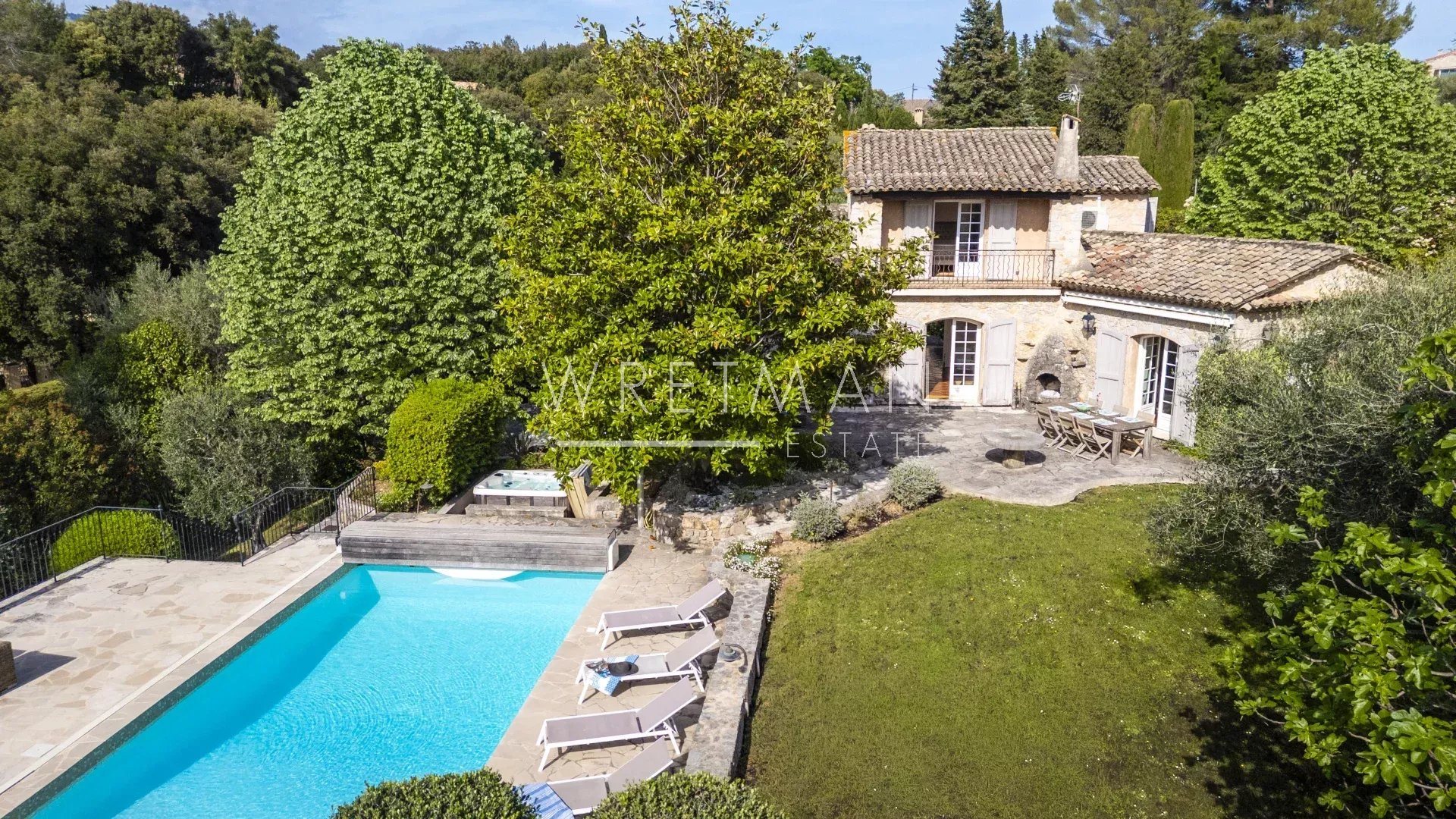 Maison à vendre, 243m², Grasse