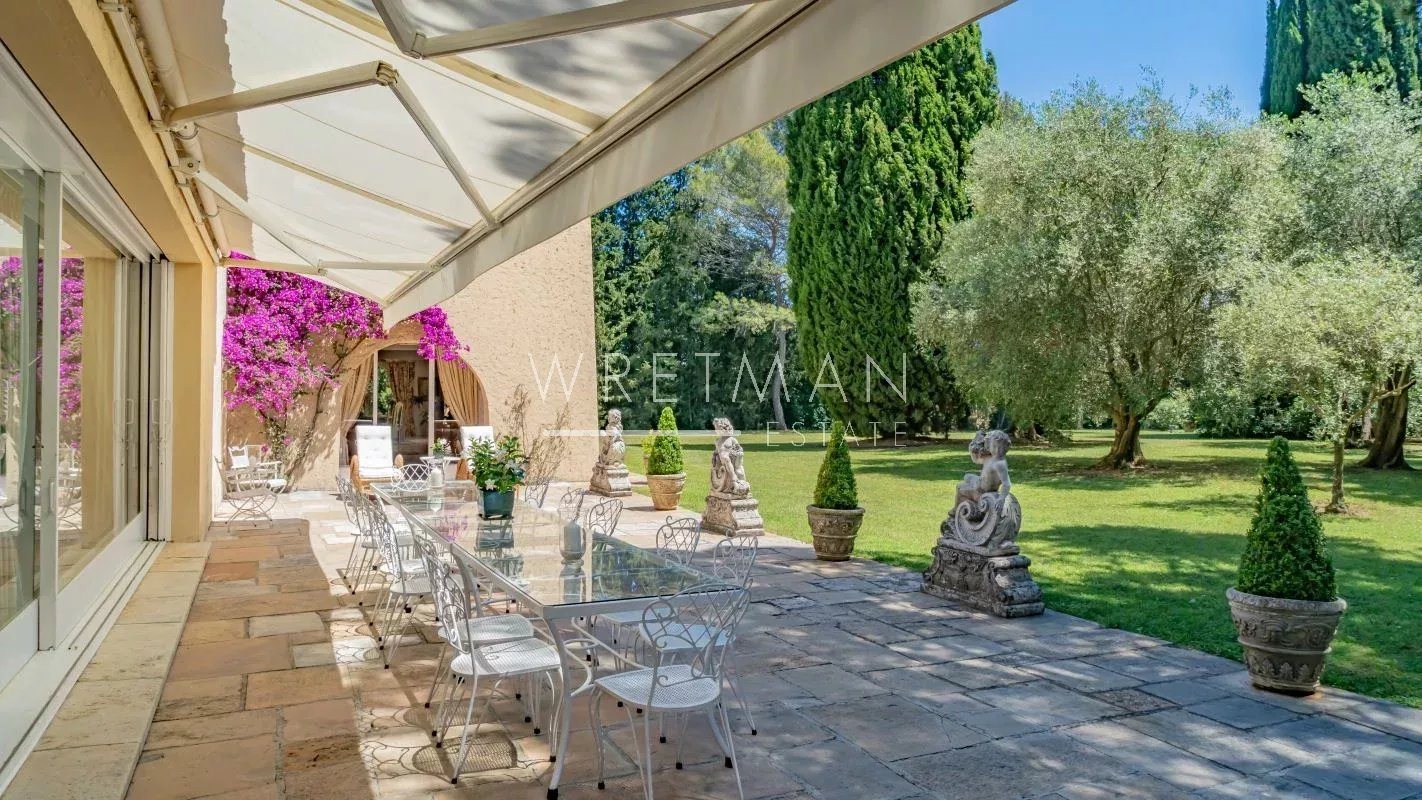 Maison à vendre, 1000m², Auribeau-sur-Siagne