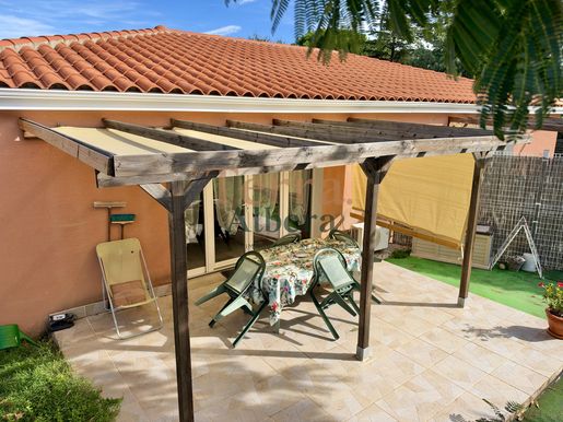 Maison 6 pièces 120 m² · à Laroque-des-Albères · 120 m² · 357 000 €