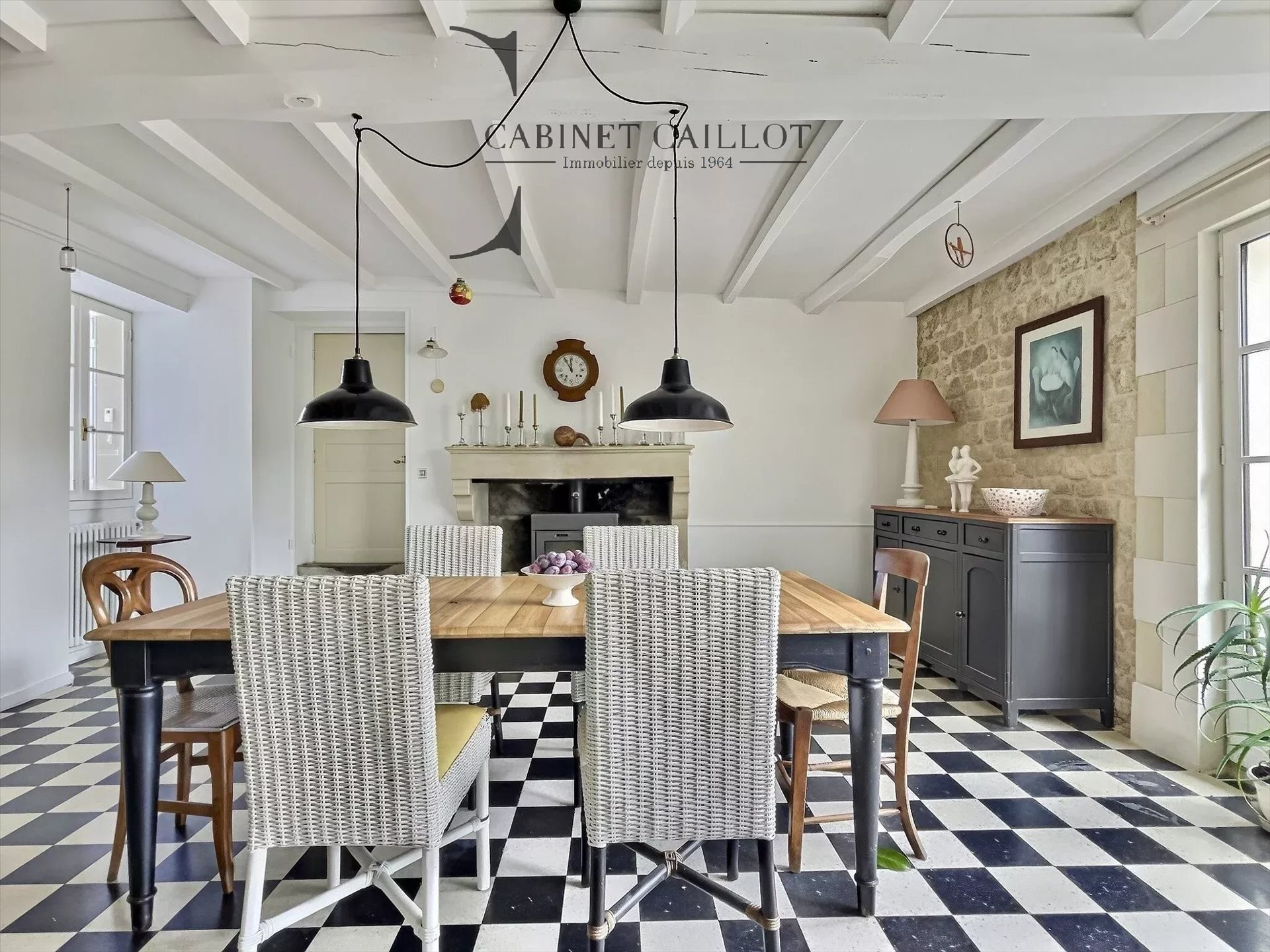Maison à vendre, 237m², Dampierre-sur-Boutonne