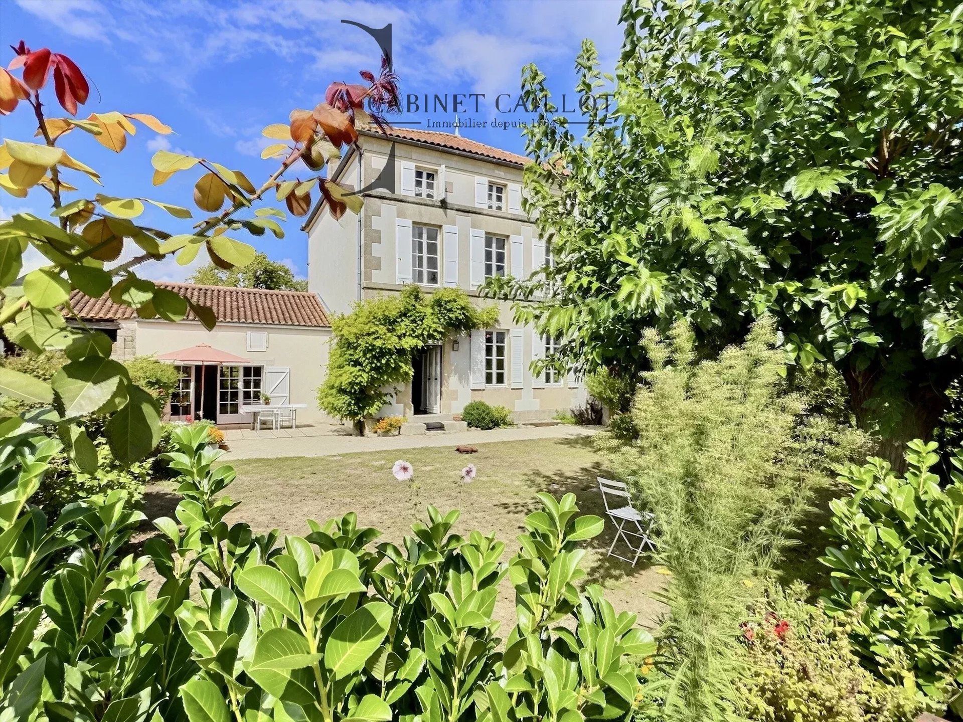 Maison à vendre, 237m², Dampierre-sur-Boutonne
