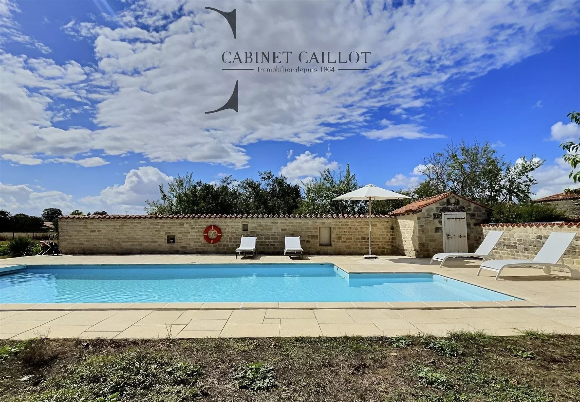 Maison à vendre, 237m², Dampierre-sur-Boutonne