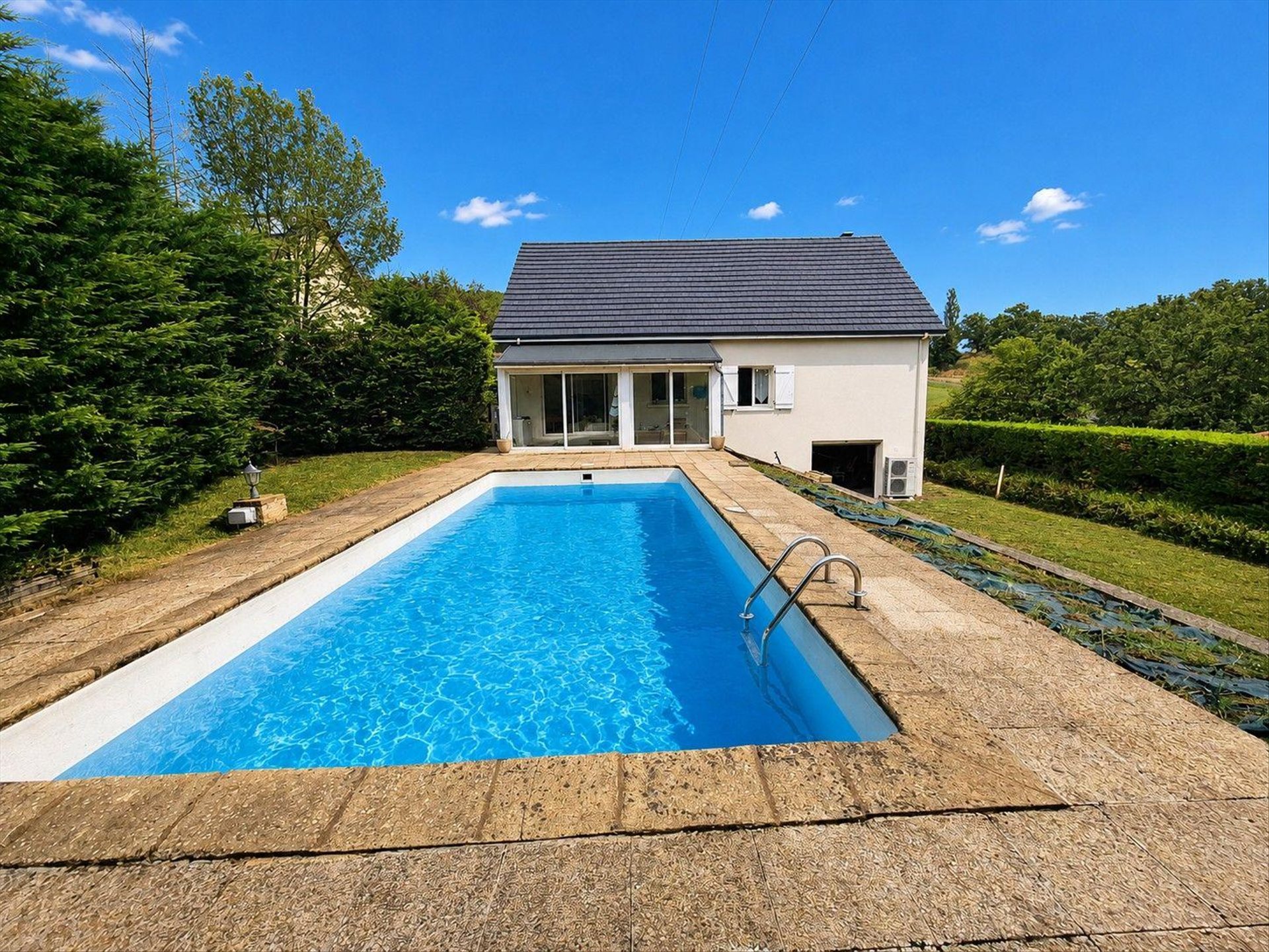 Maison 5 pièces 140 m² · à Le Lardin-Saint-Lazare · 140 m² · 234 700 €