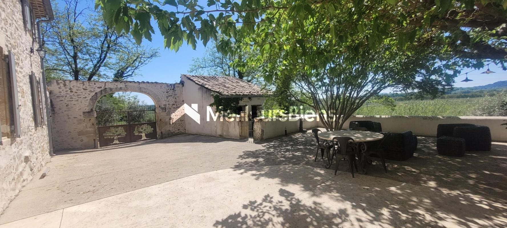Maison à vendre, 430m², Saint-Just-d'Ardèche