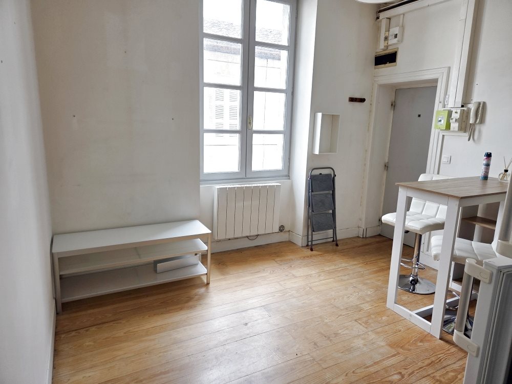Appartement à louer, 27m², Cahors