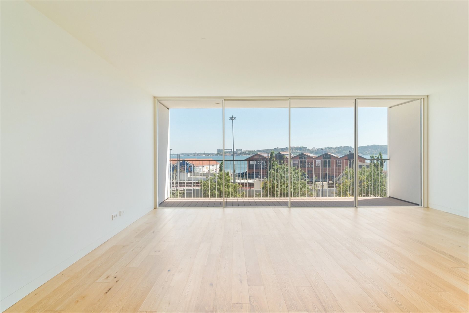 Additional image 2 of Santos-O-Velho (Lisbon)