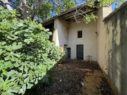 Maison 7 pièces 155 m² · à Laudun-l'Ardoise · 155 m² · 127 500 €