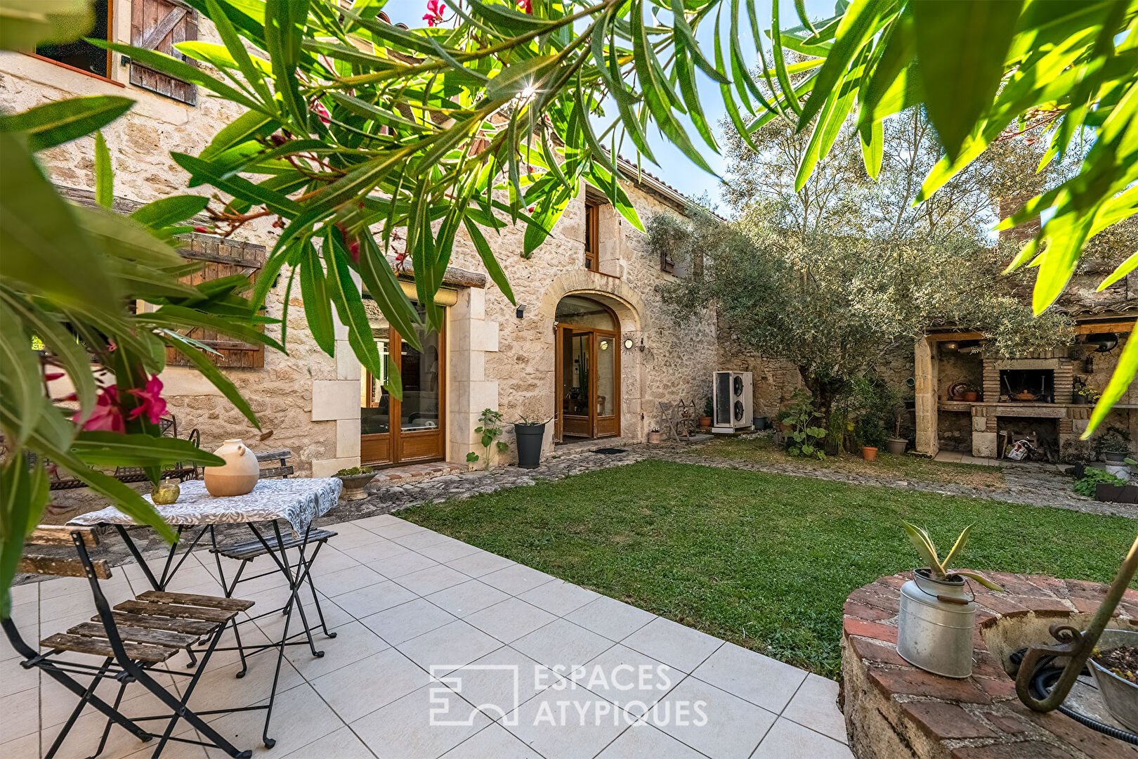 Maison à vendre, 266m², Saint-Méard-de-Gurçon