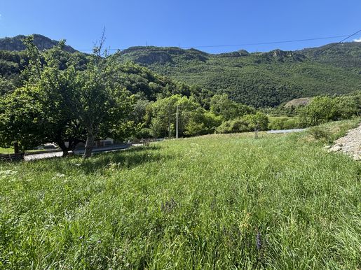 Terrain, terrain 646 m² — Notre-Dame-du-Pré (Savoie) · 79 000 €